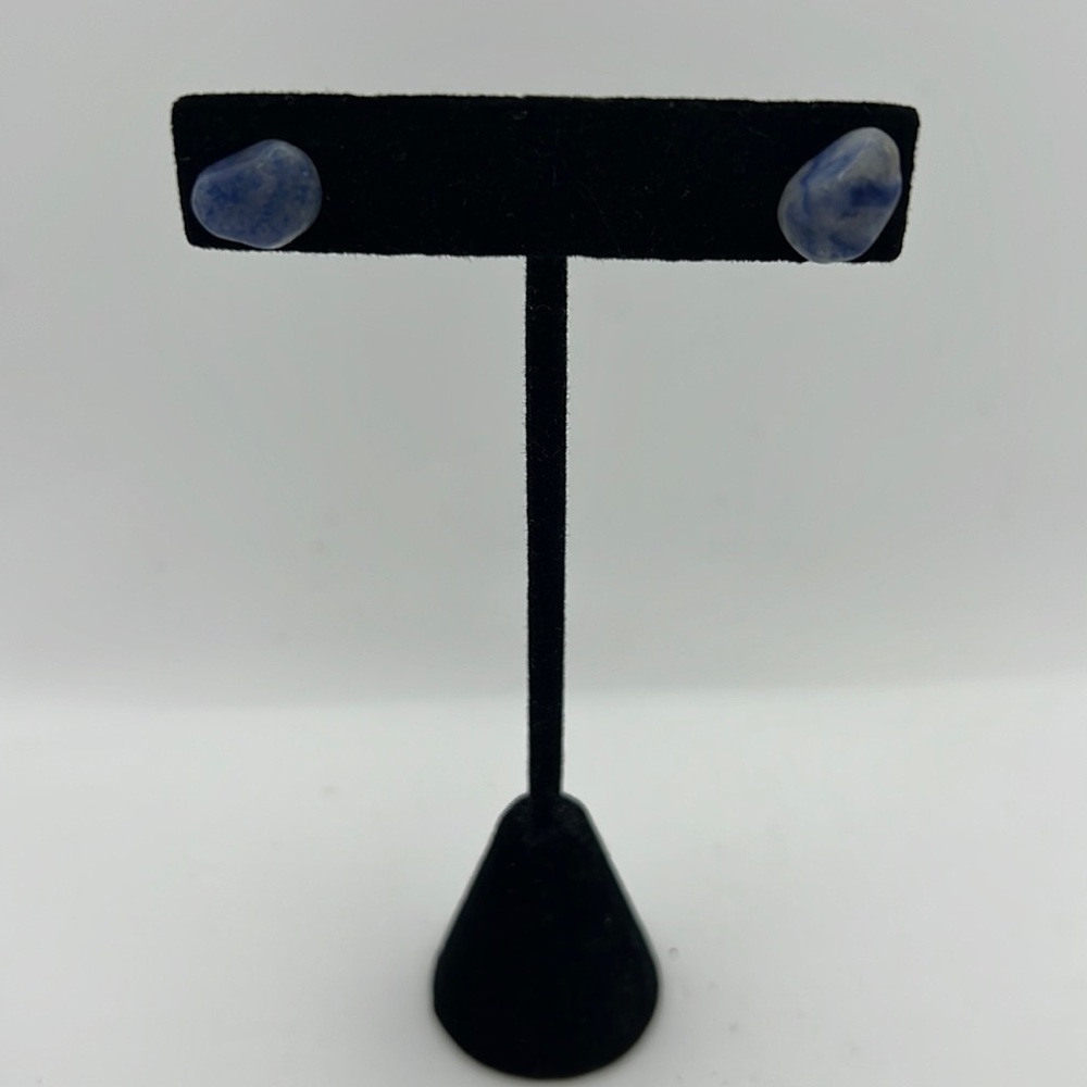 Marble stone blue studs